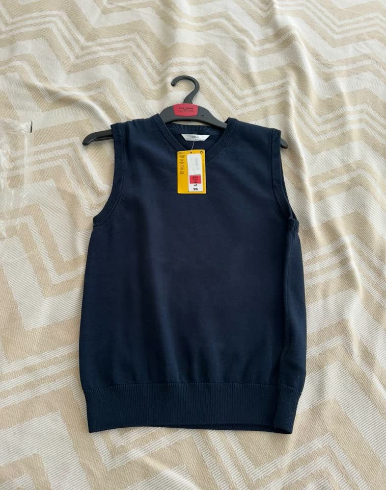 Жилетка новая Marks & Spencer