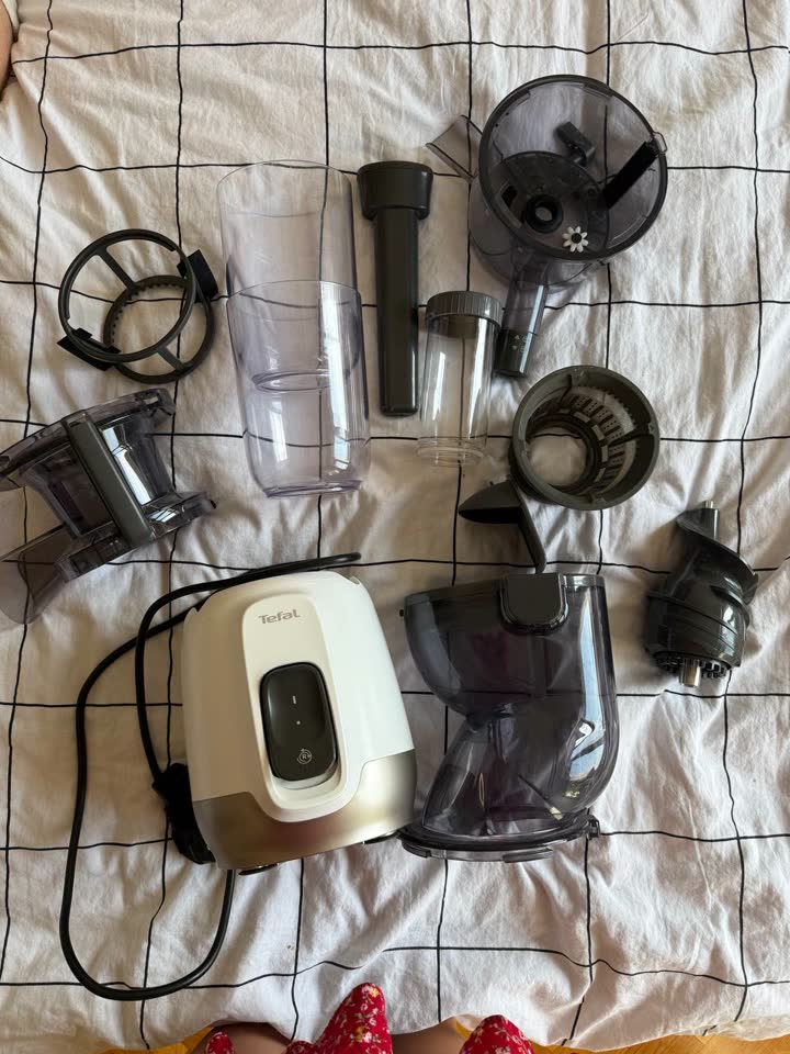 Шнековая соковыжималка Tefal ZC600138