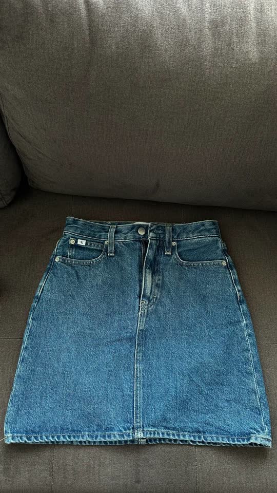 Юбка Calvin Klein jeans. Размер XS (W24).