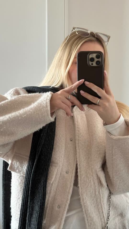 Продаю бомбер Zara Kids