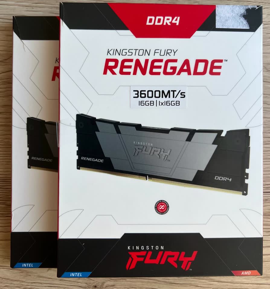Продам Kingston Fury Renegade DDR4 32GB (2×16GB)