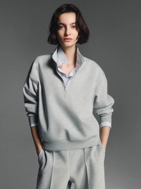 Новый свитшот UNIQLO, размер XL, унисекс