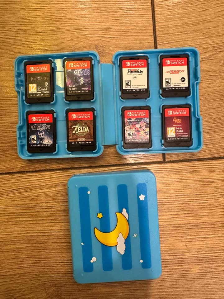 Nintendo Switch + кейс + комплект игр