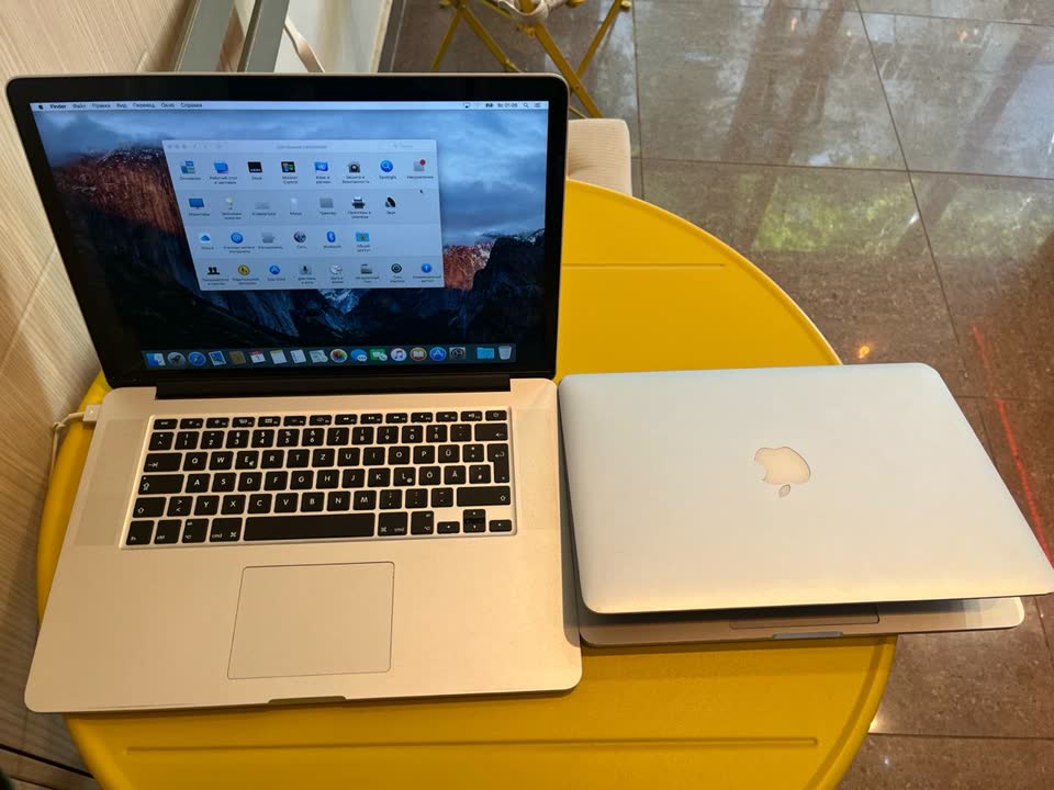 Продам два MacBook