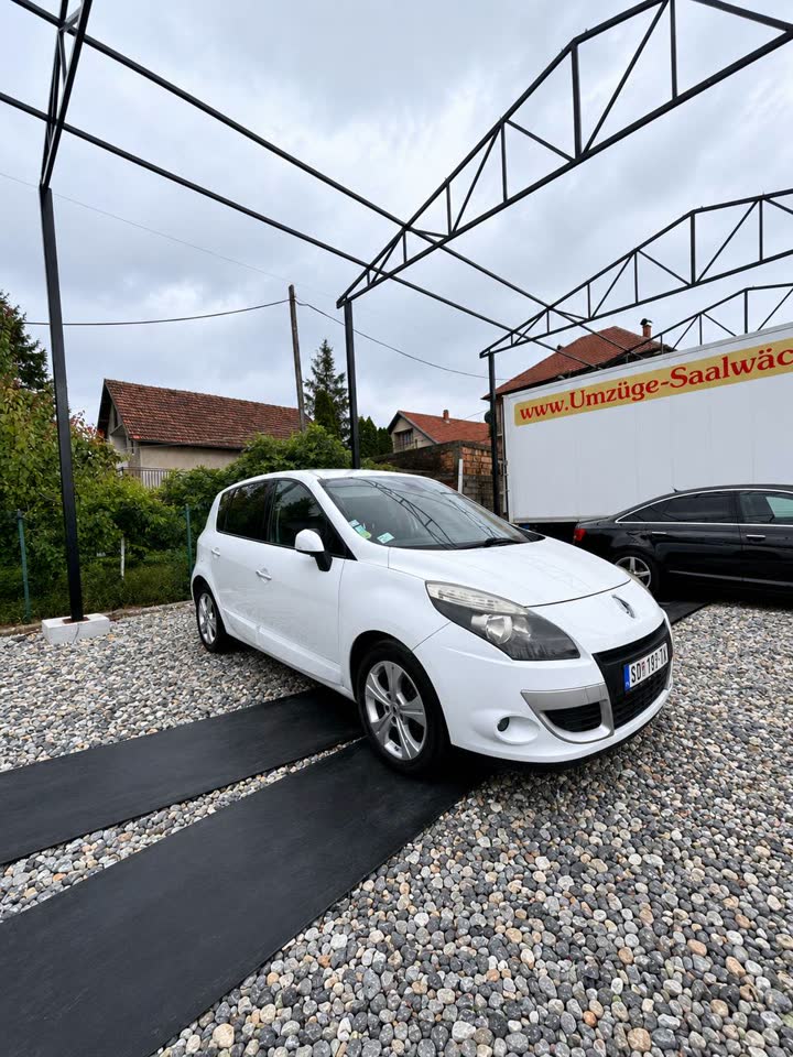 Renault Scenic 1.5 TDCI Automatic, 2011