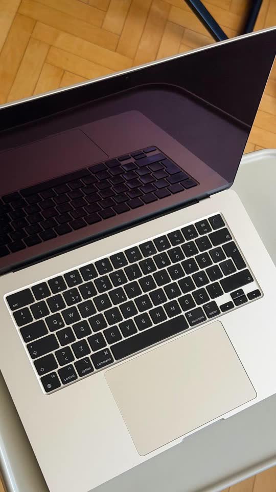 MacBook Air 15” M2