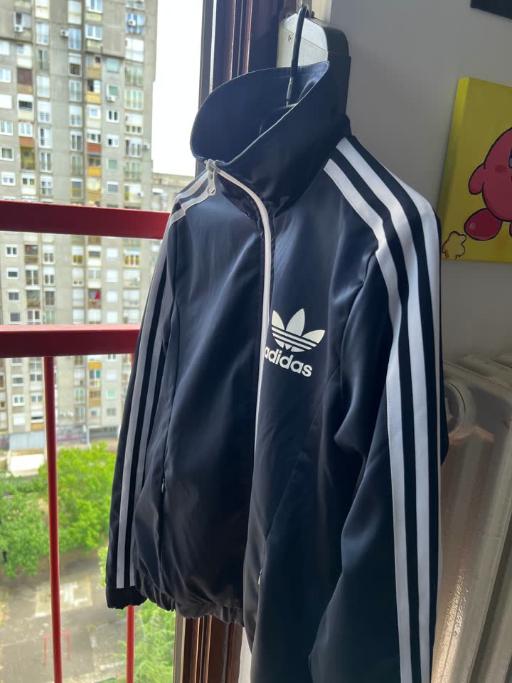 Олимпийка Adidas, толстовка Vans, рубашки