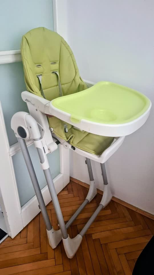 1. Стульчик для кормления Peg Perego Prima Pappa Zero 3. Есть следы использования, нет одног