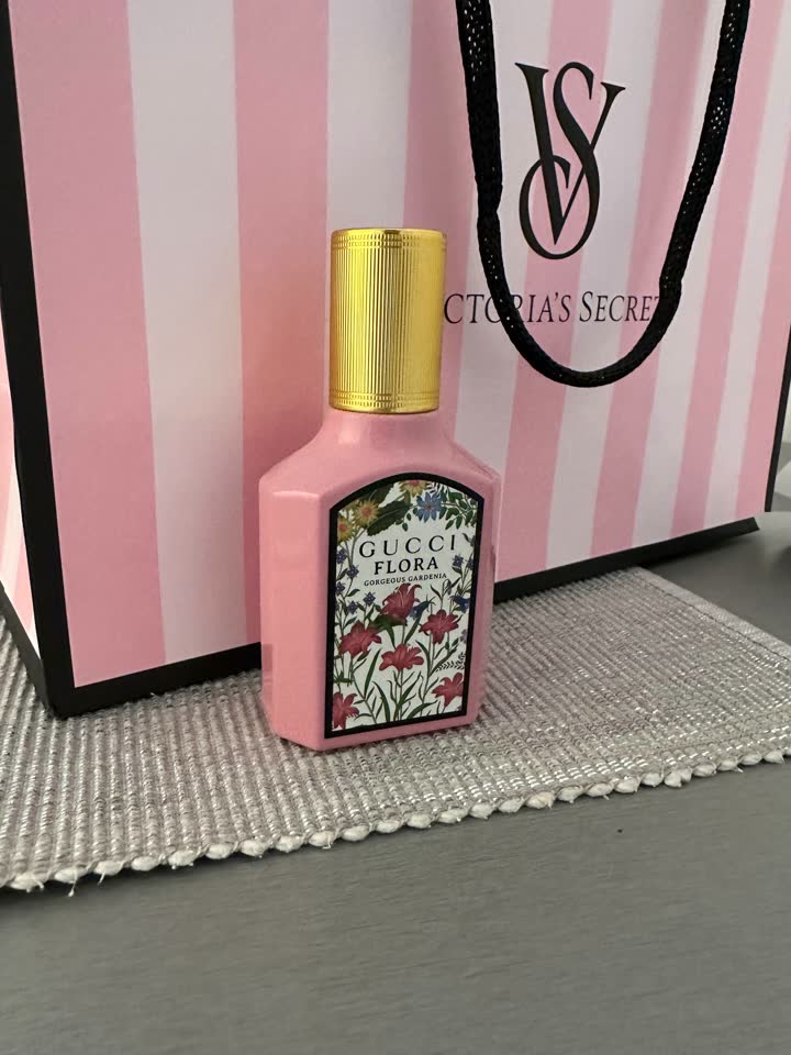 Продам духи Gucci Flora Gardenia