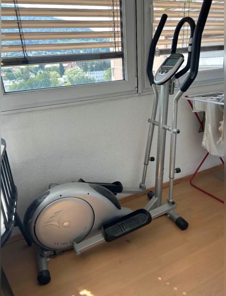 Elektromagnetni eliptični trenažer Kettler CT 700