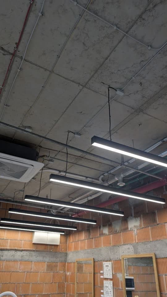 Linearna svetiljka 2 metra 60 vati