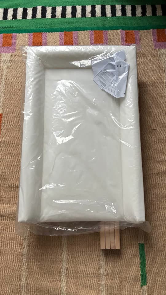 Dečiji sto za presvlačenje SNIGLAR 72/53 cm