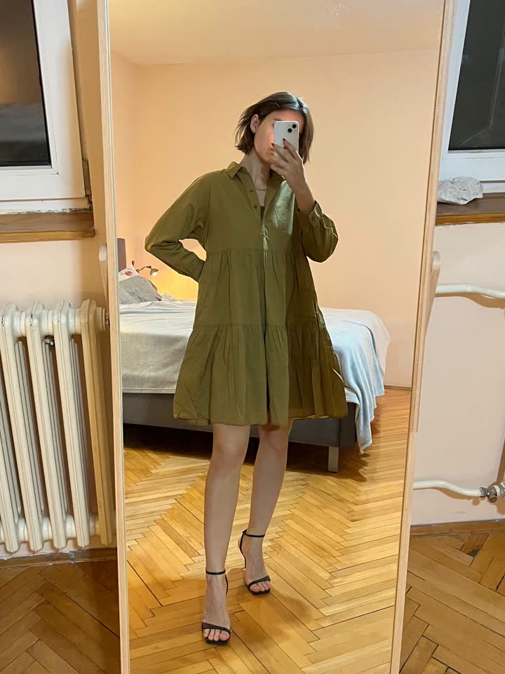Платье Uniqlo цвета хаки