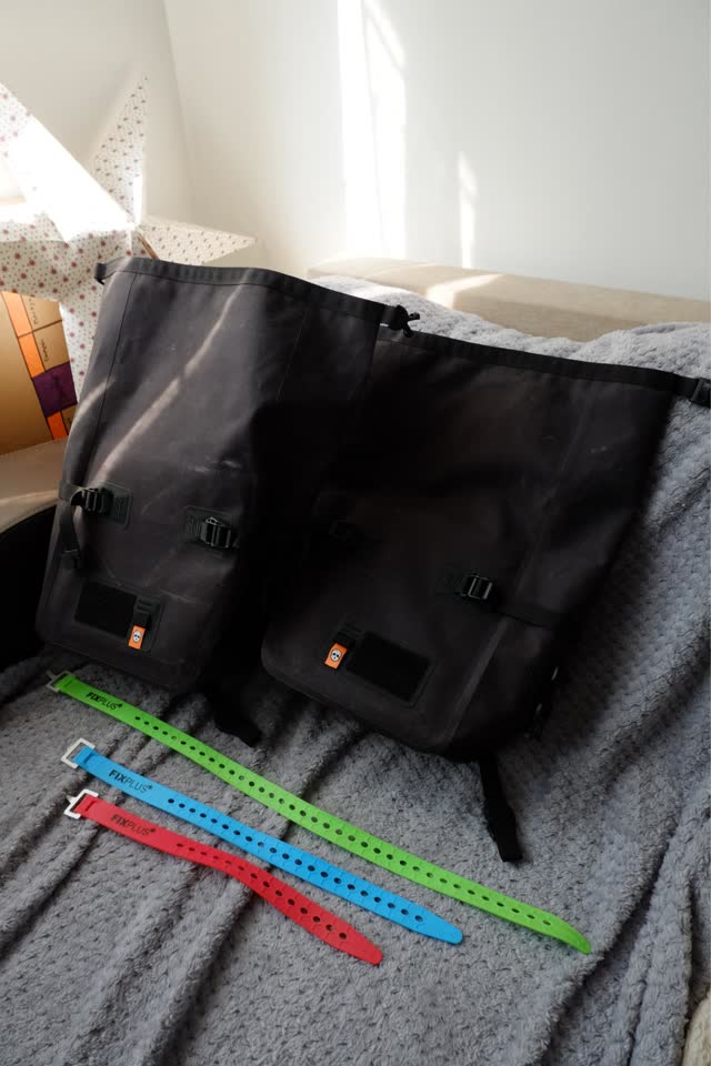 Сумки для байпака на багажники: Old Man Mountain Ponderosa Pannier - Pair - Black