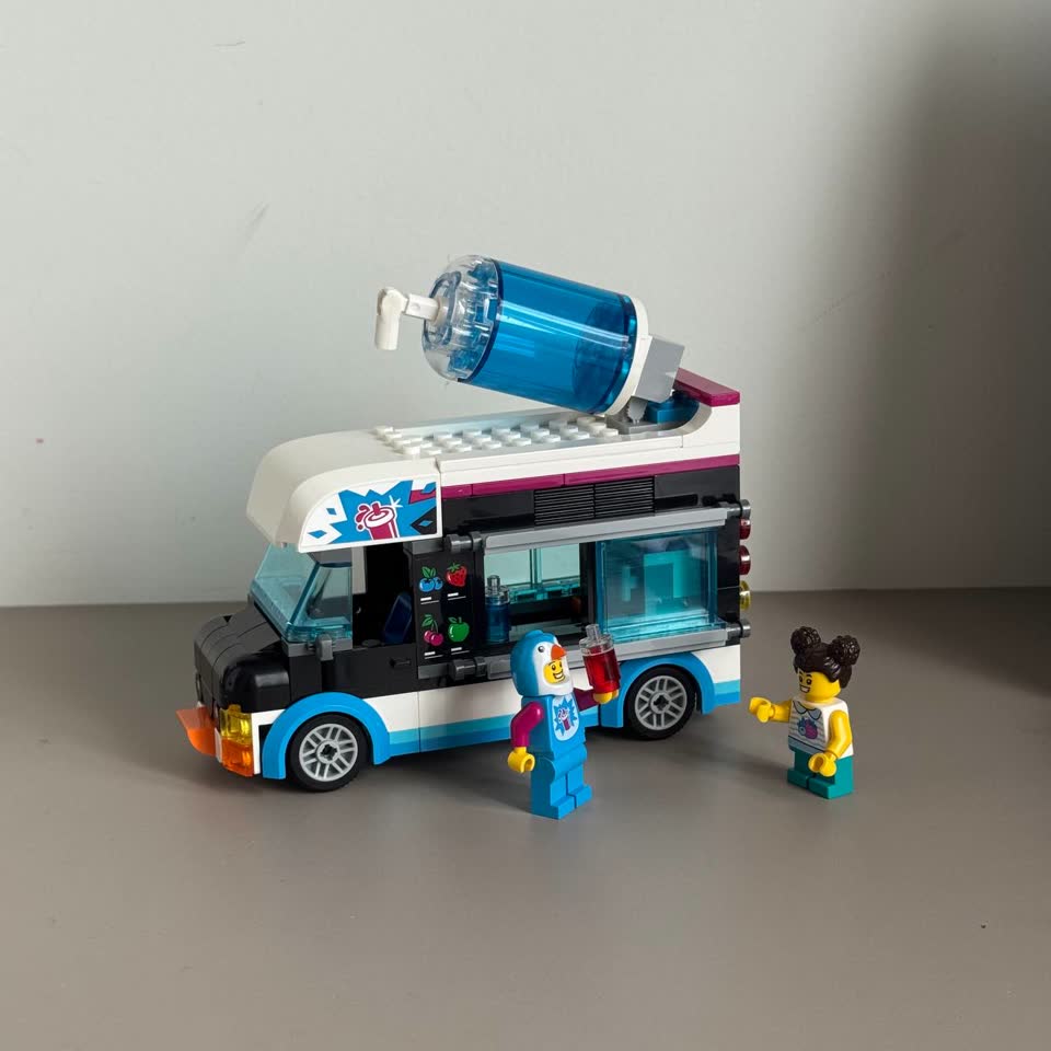 Lego City «Фургон-Пингвин» 60384