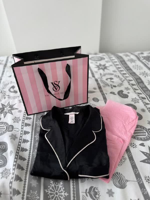 Пижама Victoria's Secret (рубашка+брюки)