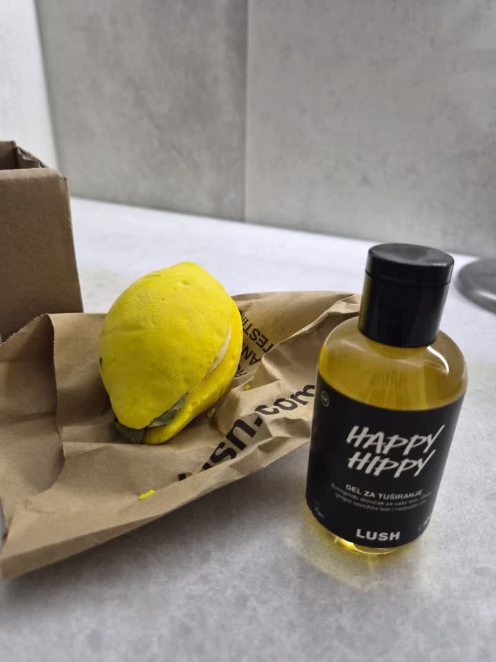 Лимонный гель для душа 100 мл + бомбочка Lush