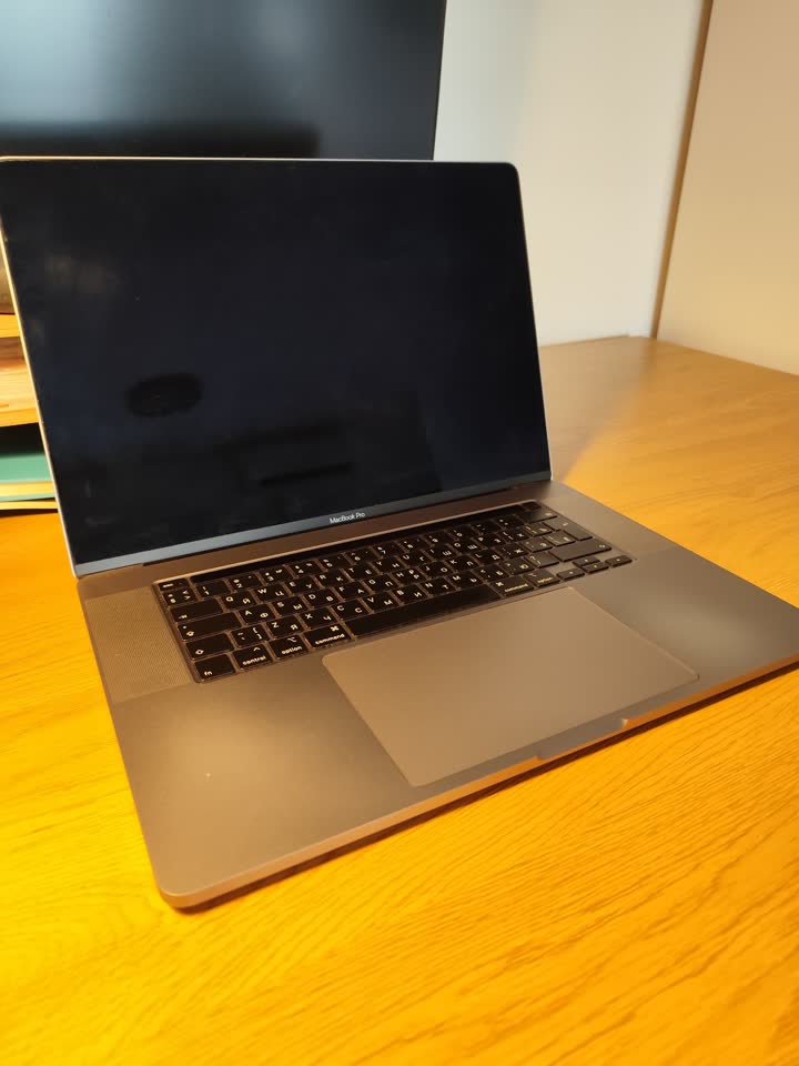 MacBook Pro 16 2019 года