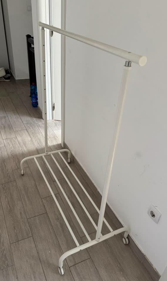 Рейл вешалка для одежды IKEA Rigga