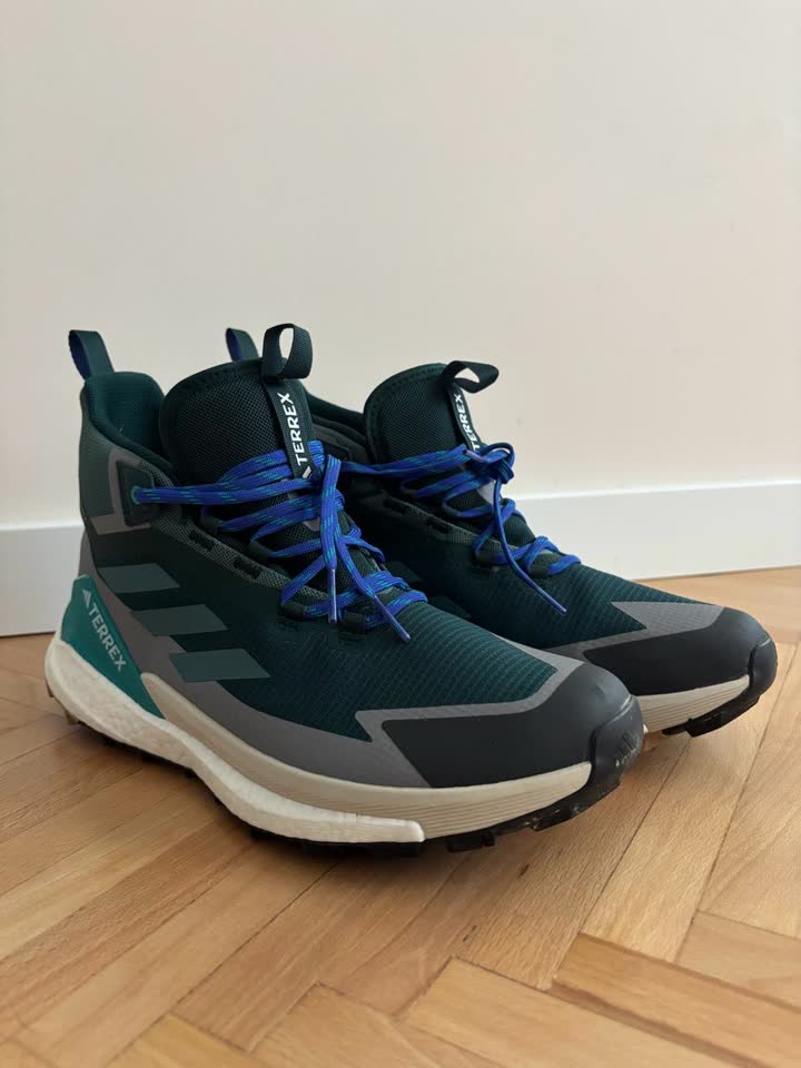 Мужские хайкинговые кроссовки Adidas Terrex Free Hiker с мембраной Gore-Tex