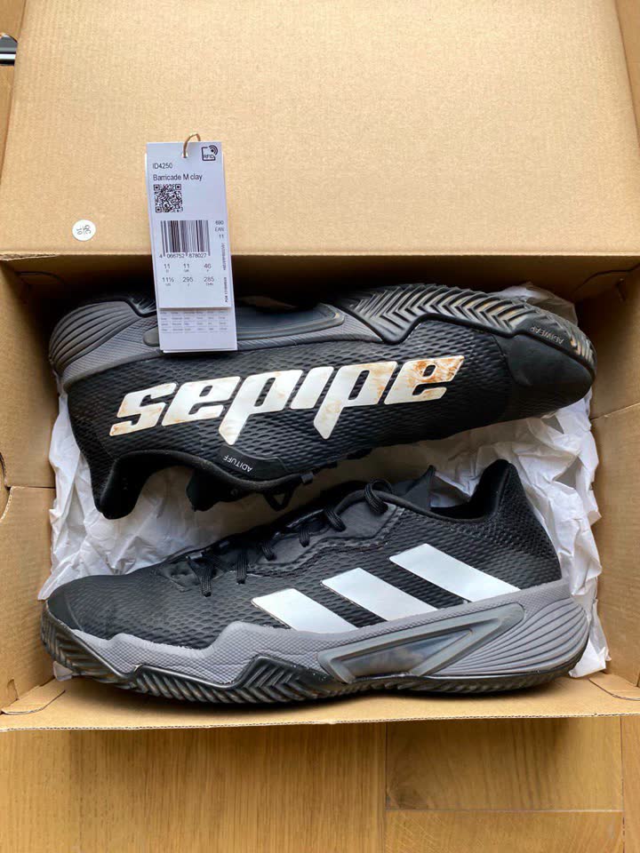 Теннисные кроссовки Adidas Barricade Clay