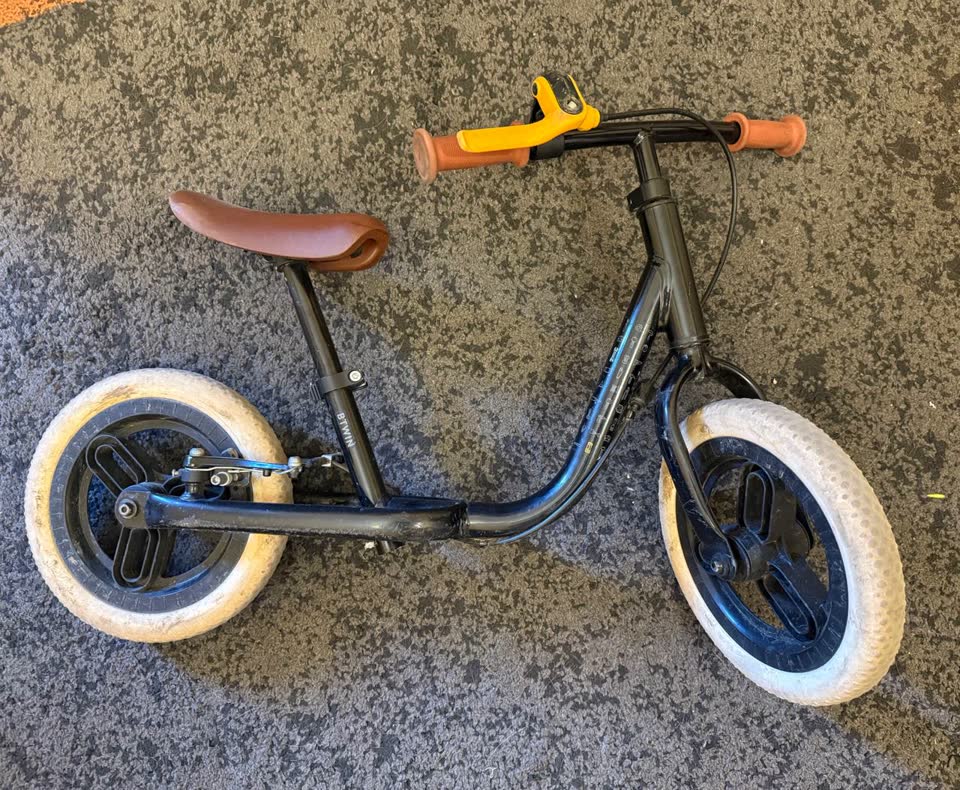 Bicikl bez pedala za decu 2-4 godine