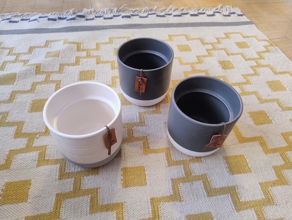 3 keramičke saksije