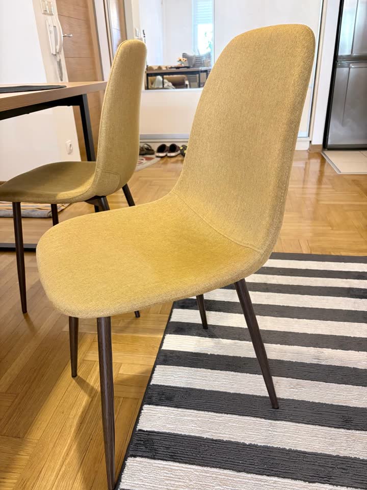 Ikea fotelja, sto i stolice JYSK