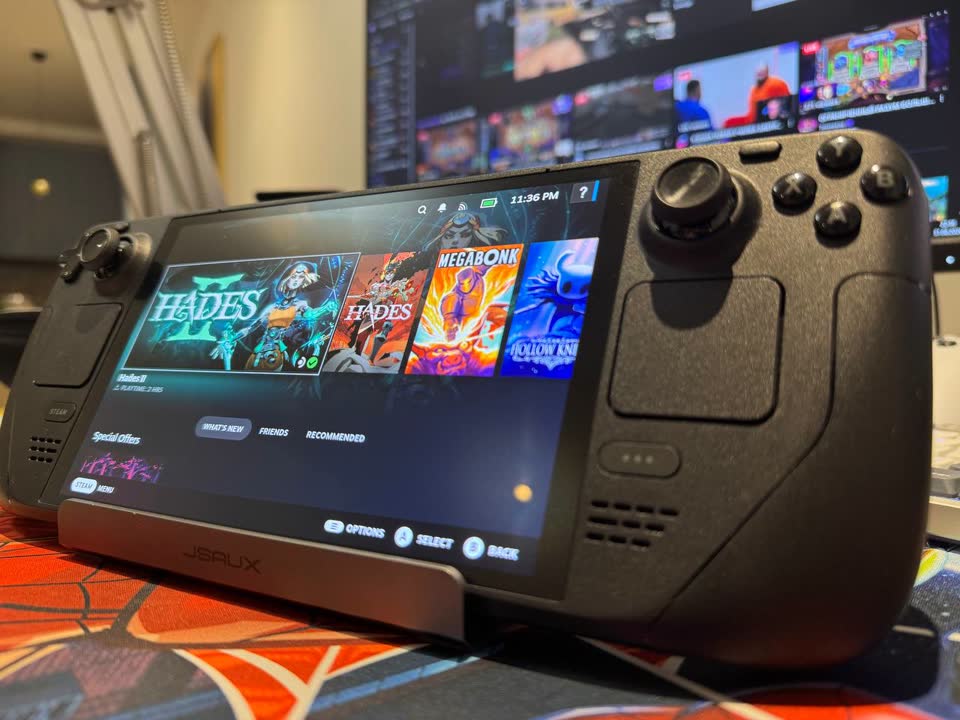 Продам Steam Deck OLED 1TB в идеальном состоянии