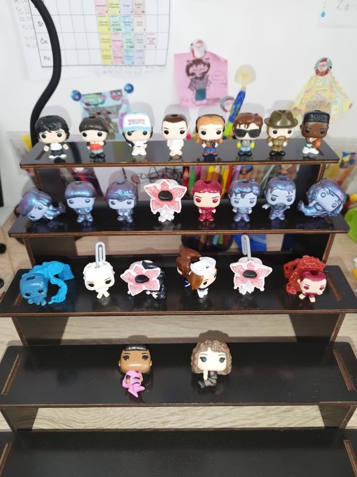 Полная коллекция Kinder Joy Stranger Things