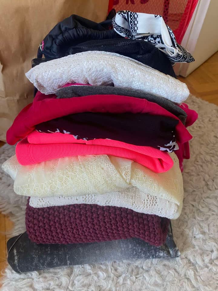Paket ženske odeće veličine S