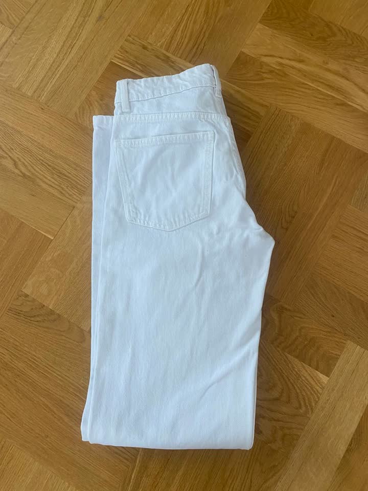 Белые прямые джинсы Zara, размер 34