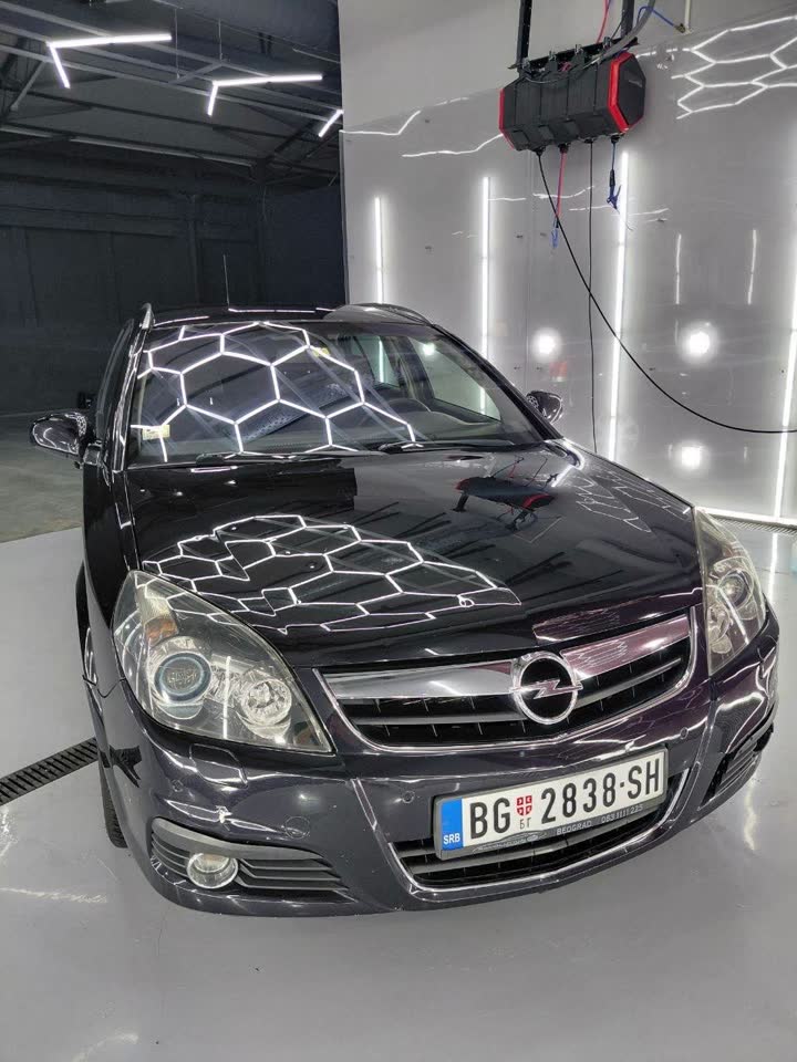Opel Signum 2008