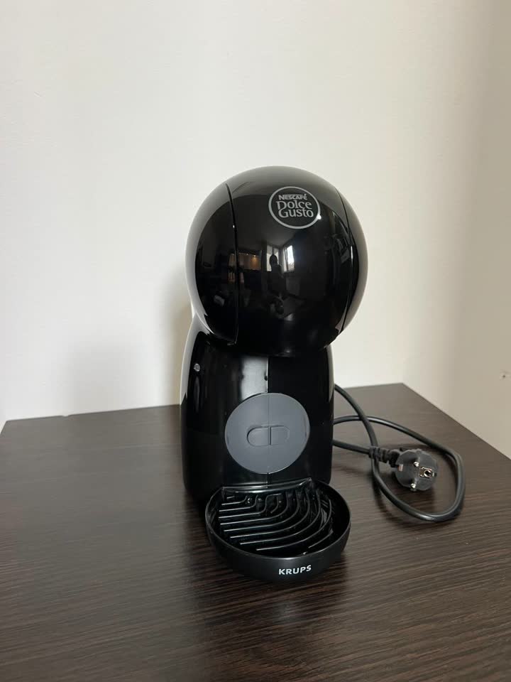 Kapsulna kafa mašina KRUPS Dolce Gusto Piccolo XS