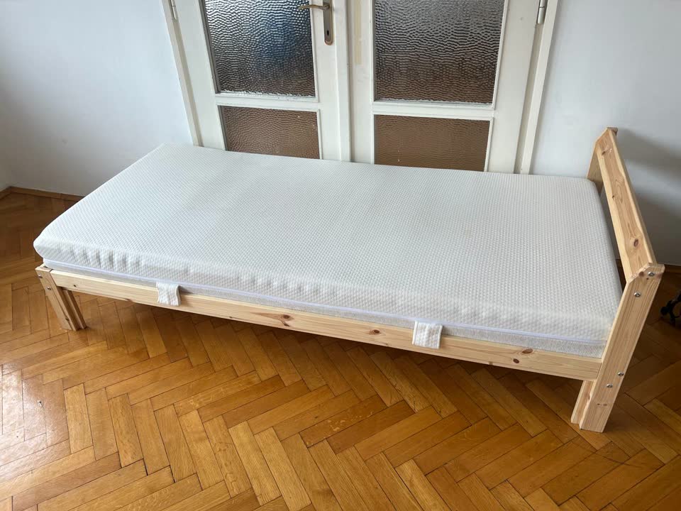 Ikea krevet sa Dreamzone madracem