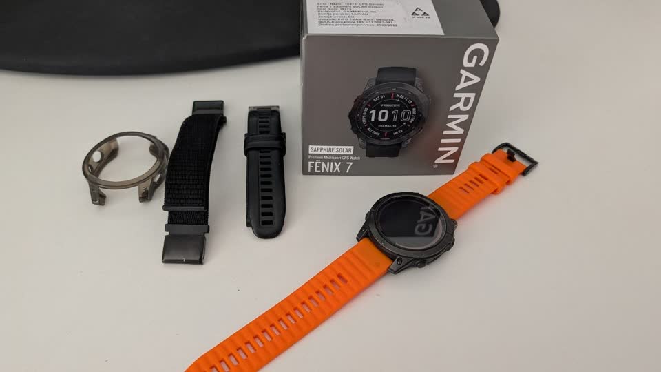 Garmin Fenix 7 Sapphire Solar Titanium (Carbon Gray)