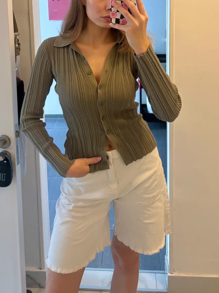 Шорты белые деним, S. Кофта H&M, XS.