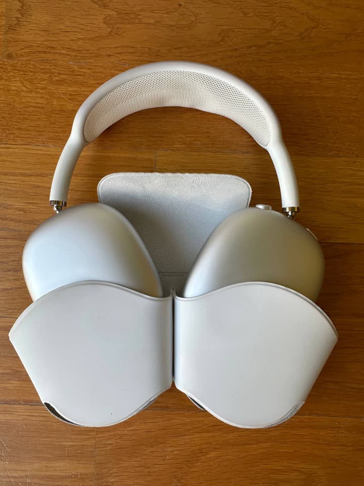 Apple AirPods Max Silver (Lightning)