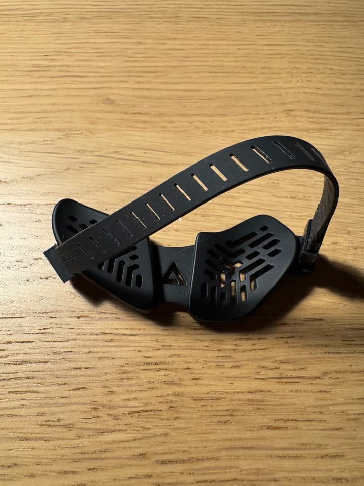 Oslonac za zglob Deltahub Carpio g2.0 + zamenjivi padovi