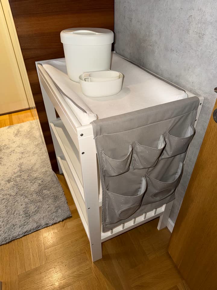 IKEA sto za presvlačenje