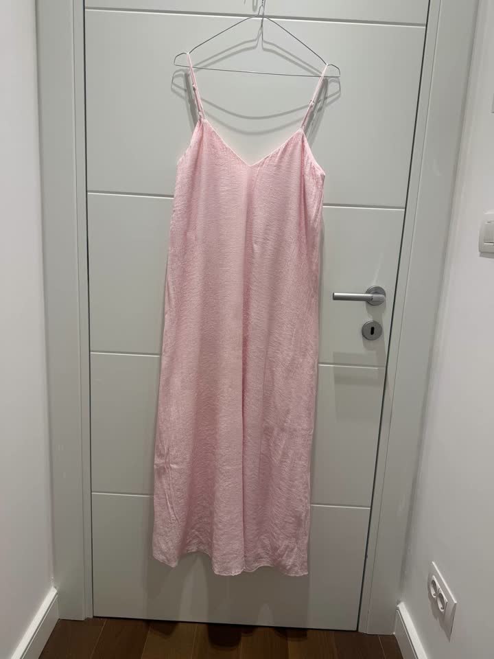 Sundress Stradivarius