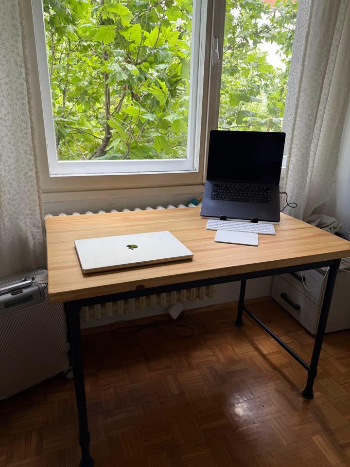 Prodajem radni sto IKEA KULLABERG 110×70 cm