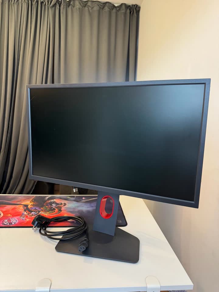 Prodajem BenQ Zowie XL2546K, 24,5" 240 Hz — 250 €