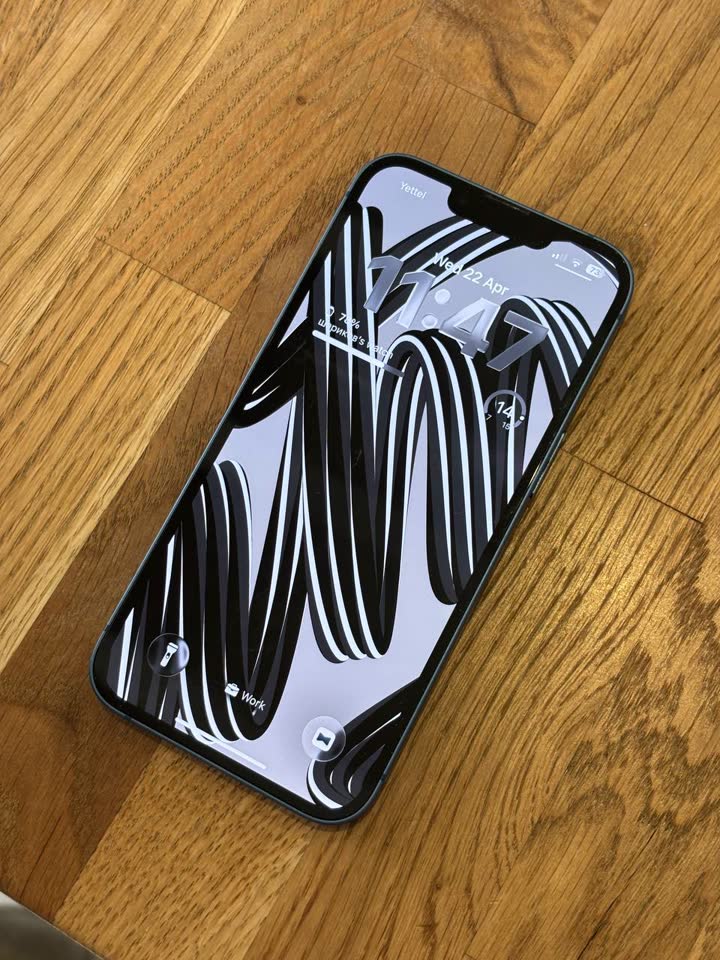 iPhone 13 128GB
