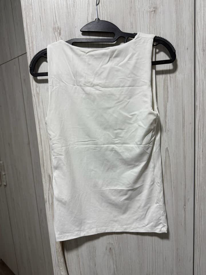 Продажа майки, футболки и брюк Zara / Women's Secret