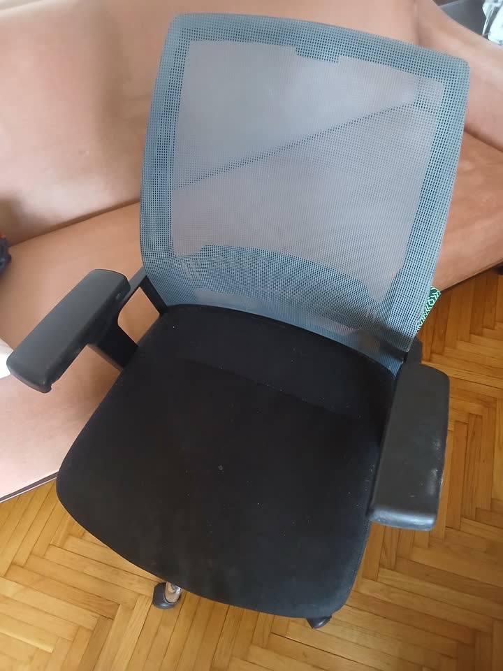 Kancelarijska stolica
