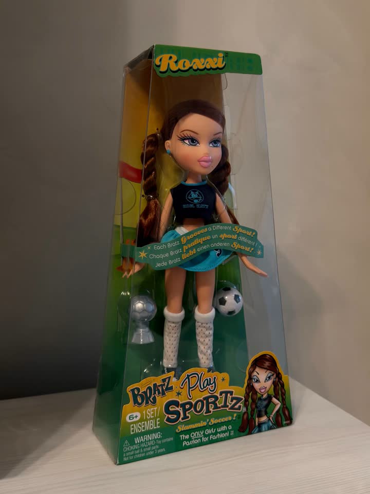 Prodajem lutku Bratz Play Sportz Roxxi