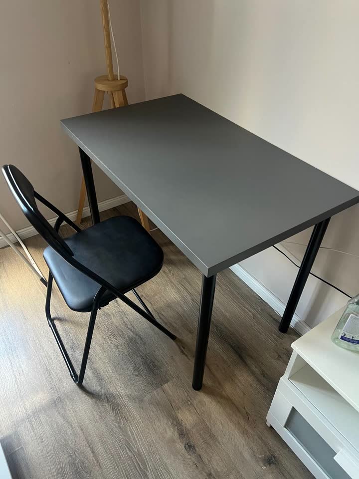 Sto, stolica, kuhinjski i kućni proizvodi