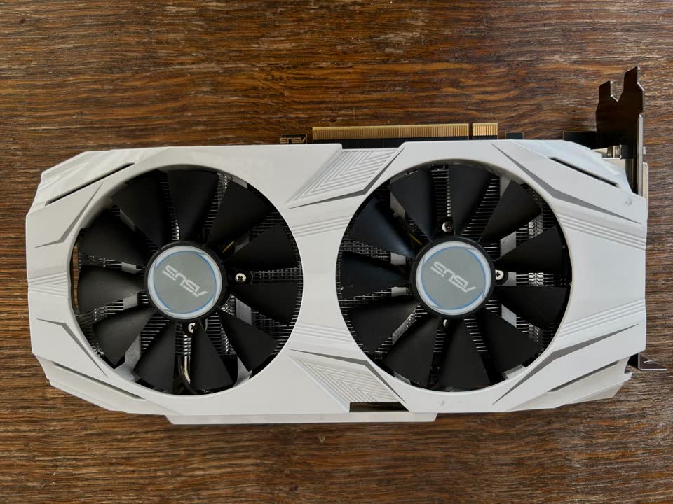 Grafička kartica ASUS Dual GeForce GTX 1060 OC 3GB i komplet procesor Intel Core i5-7500 + matična ploča Gigabyte GA-H110M-S2H