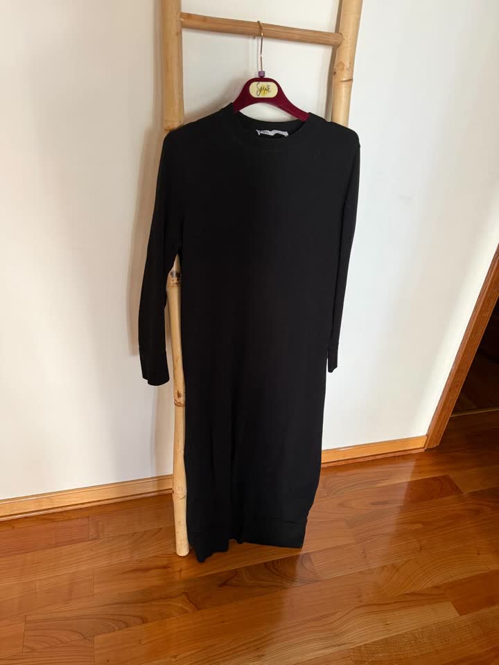 Платье Zara трикотажное